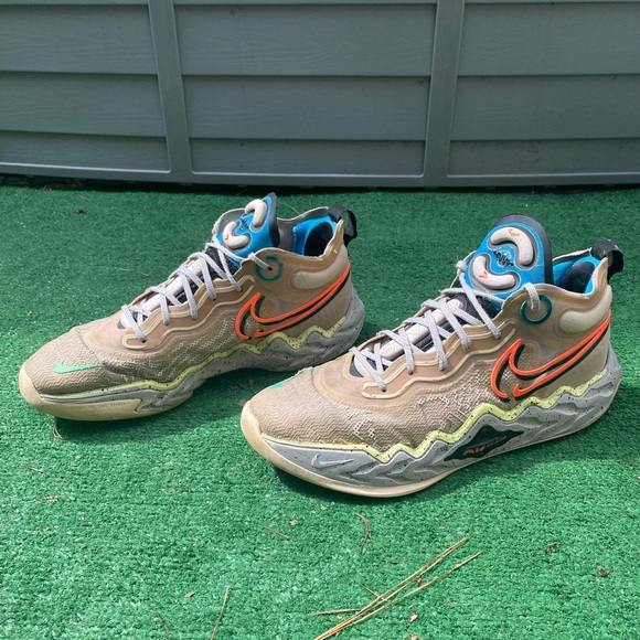 Size 12 - Nike Air Zoom GT Run - Wemby - Mowabb Attitude colorway - Picture 3 of 8